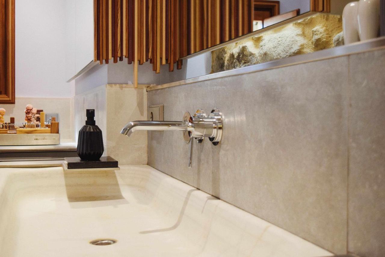 Keldomenech Bed&Art Luxury Apartment For Art Lover Besalú Buitenkant foto