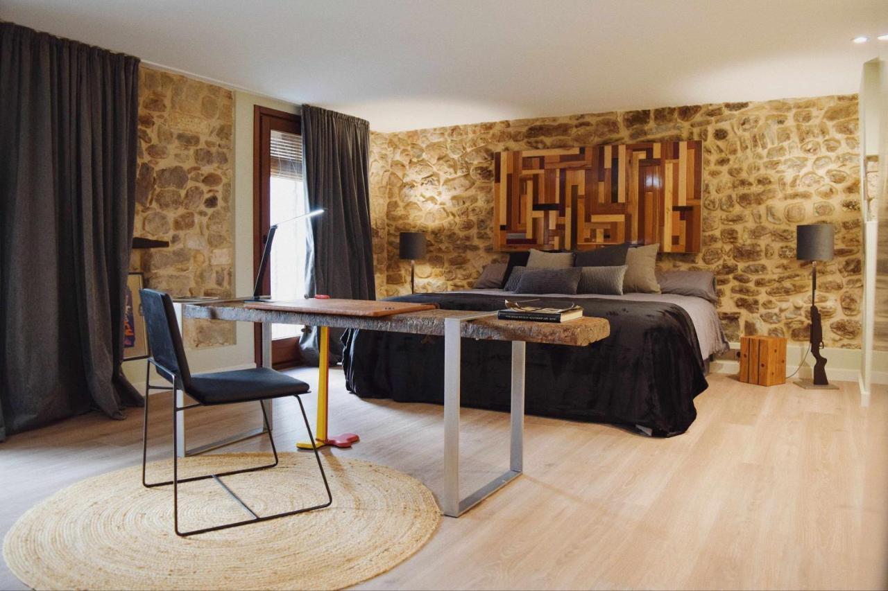 Keldomenech Bed&Art Luxury Apartment For Art Lover Besalú Buitenkant foto