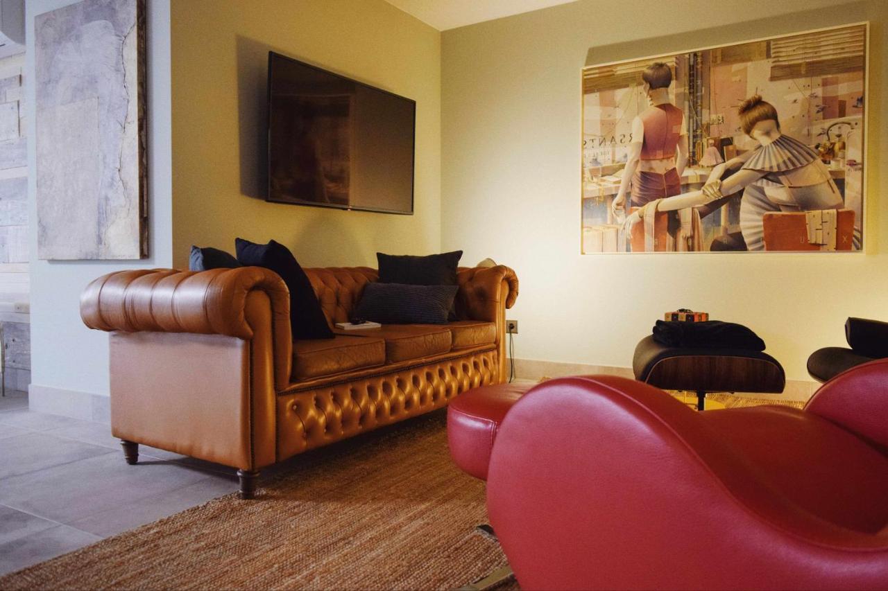 Keldomenech Bed&Art Luxury Apartment For Art Lover Besalú Buitenkant foto