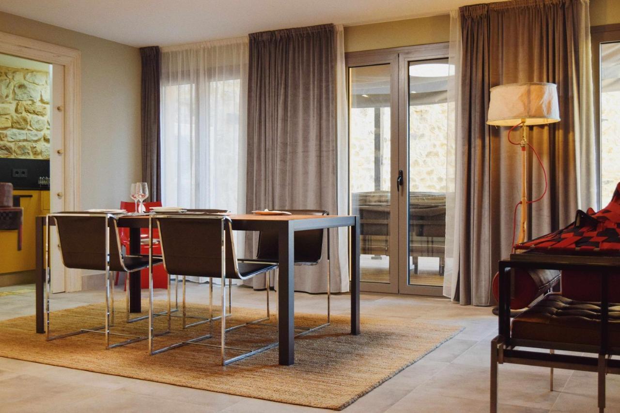 Keldomenech Bed&Art Luxury Apartment For Art Lover Besalú Buitenkant foto