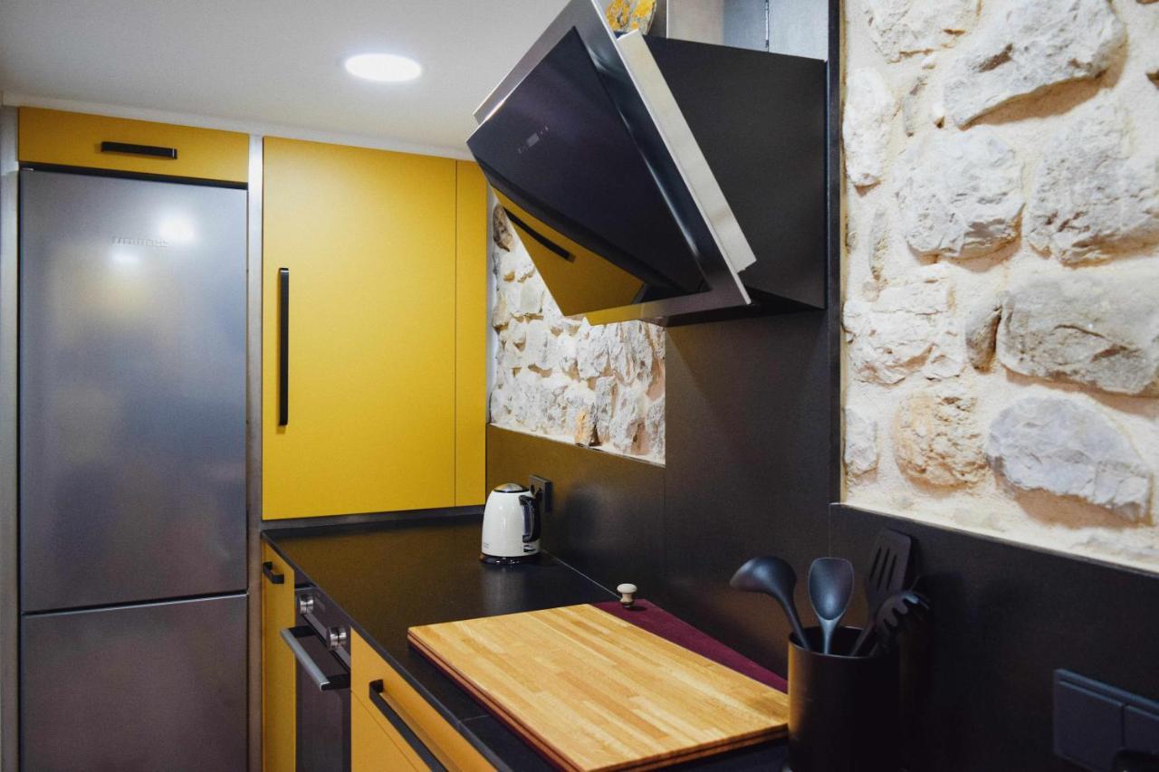 Keldomenech Bed&Art Luxury Apartment For Art Lover Besalú Buitenkant foto