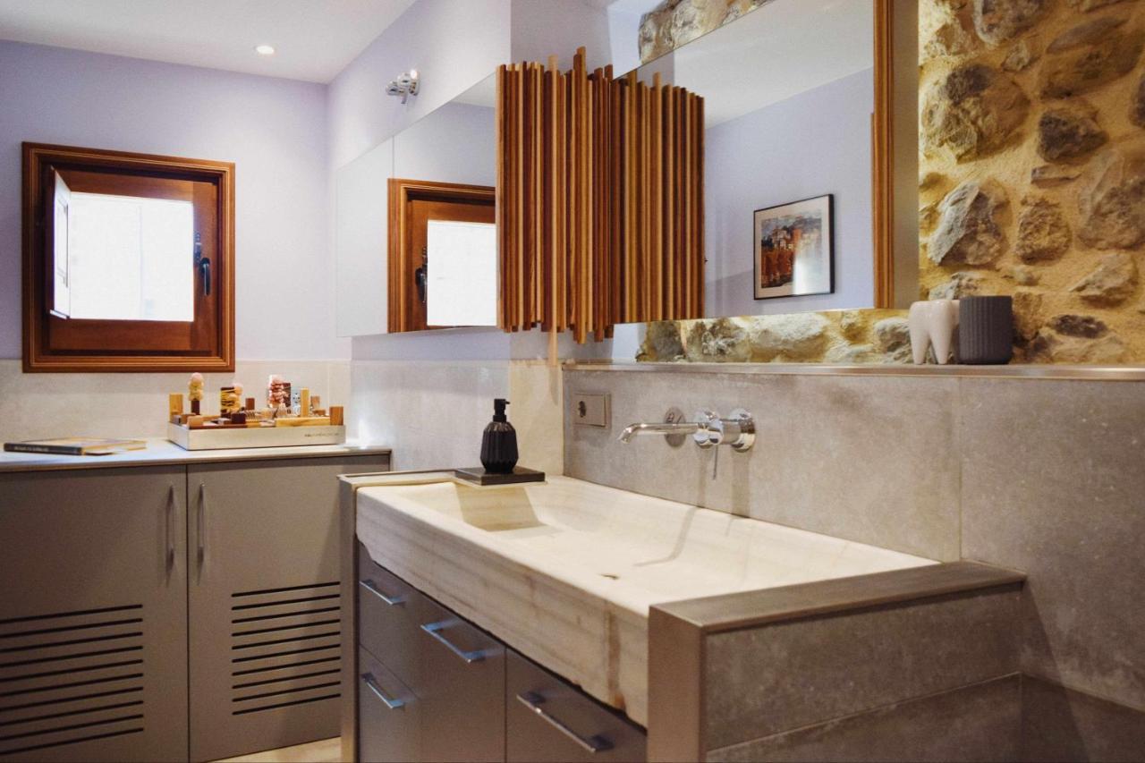 Keldomenech Bed&Art Luxury Apartment For Art Lover Besalú Buitenkant foto