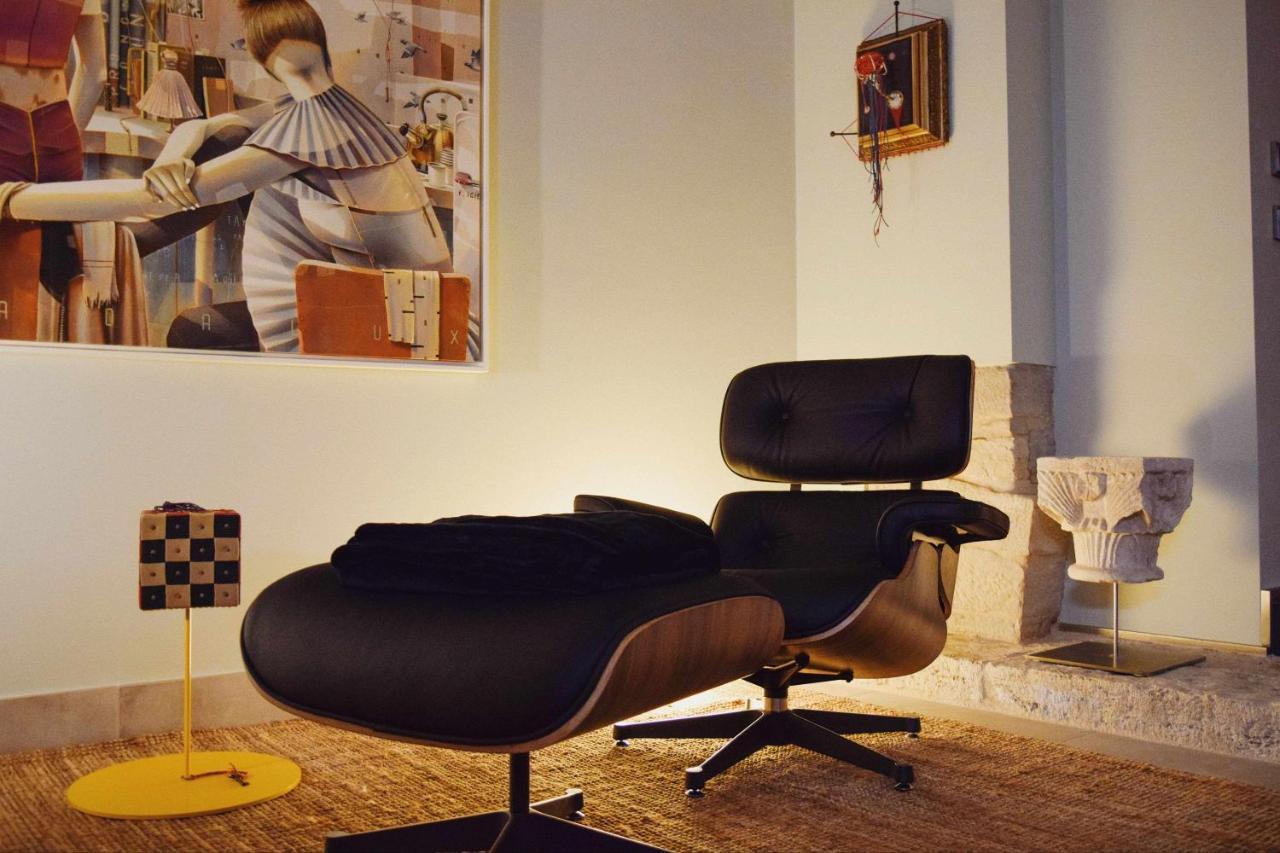 Keldomenech Bed&Art Luxury Apartment For Art Lover Besalú Buitenkant foto